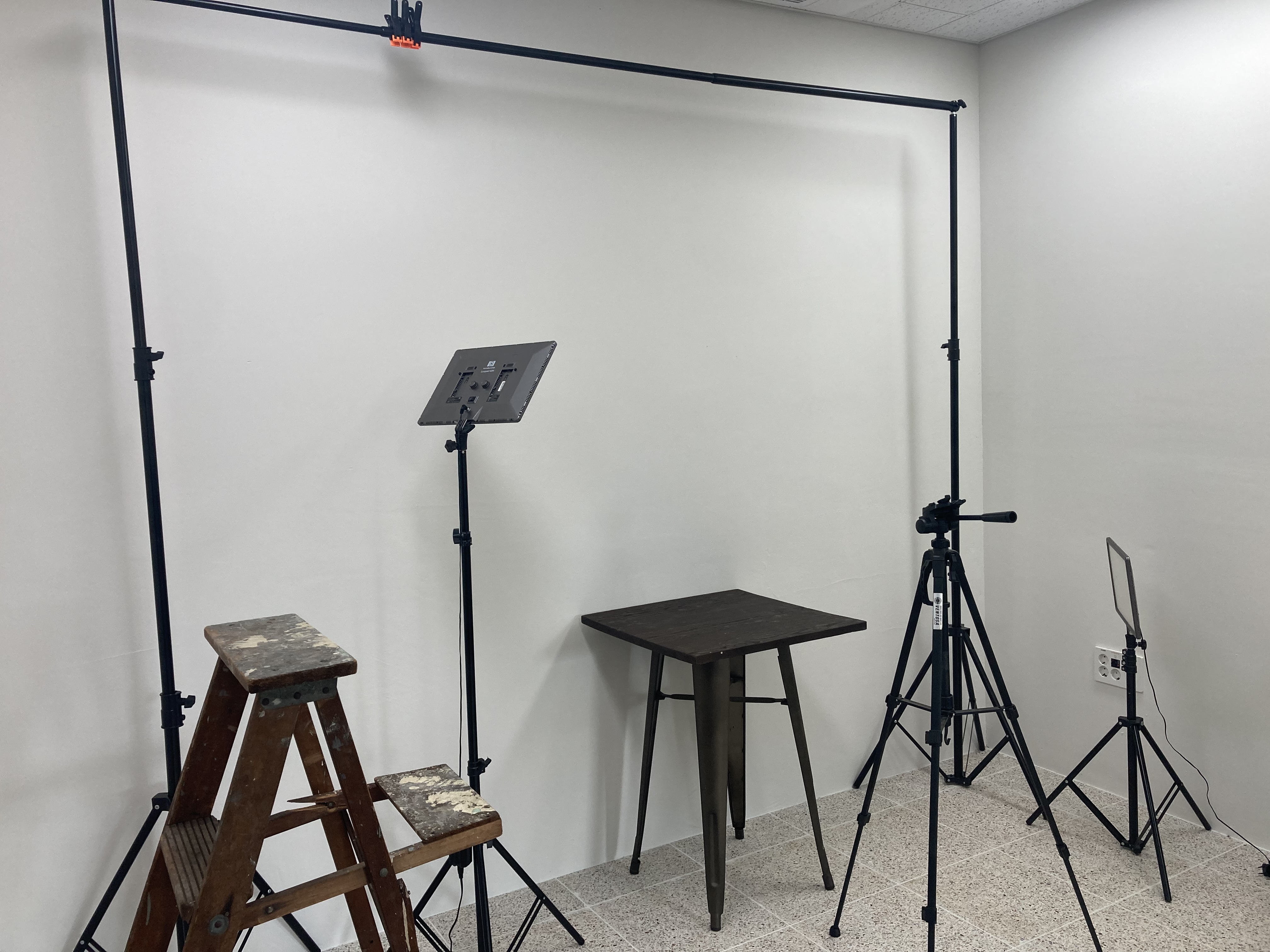 유에이지,브라운스킨 공동 이전개업식